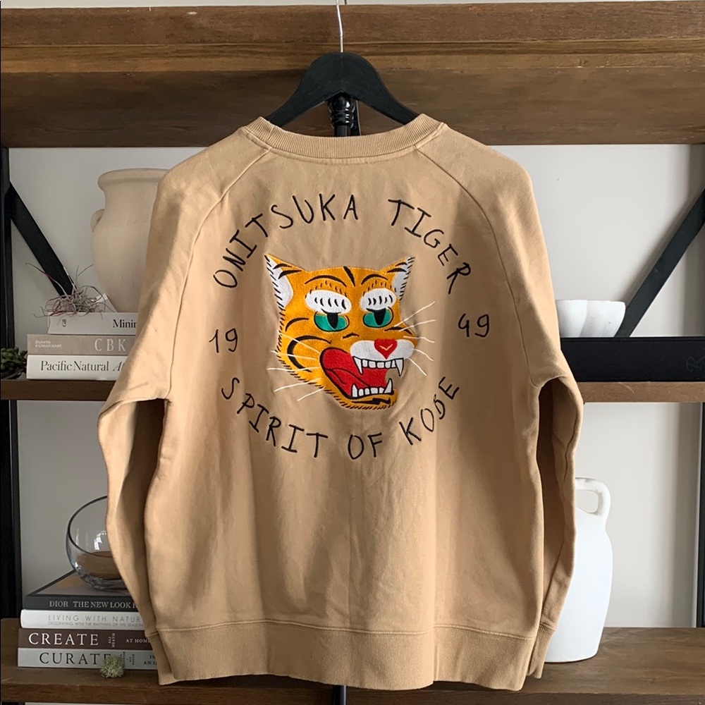 Onitsuka Tiger SWEAT TOP Crewneck Sweatshirt with Tiger Graphic